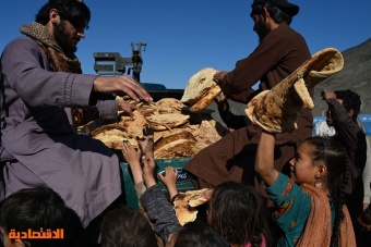 الخبز في انتظار الأفغان العائدين من باكستان