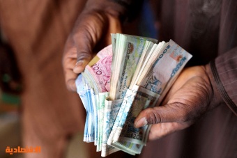 تراجع قياسي للعملة النيجيرية أمام الدولار 