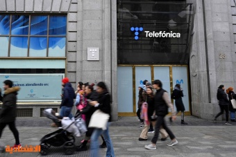 "تلفونيكا" تتجه لإلغاء 5100 وظيفة في إسبانيا بحلول 2026 