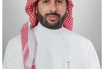 شراكة بين البنك السعودي الأول و"التنفيذي" تطلق مزايا جديدة لحاملي بطاقات الأول الفرسان والأول الإمارات الائتمانية في مطار الملك خالد 
