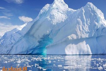 أكبر جبل جليدي يتحرك في اتجاه المحيط القطبي الجنوبي