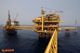 النفط يتراجع عند التسوية إلى 86 دولارا مع ترقب مشكلات الإمداد الروسية