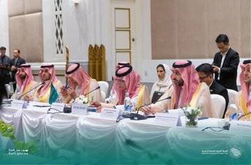 الدولار يتراجع وسط ترقب بيانات التضخم .. واليورو يقفز